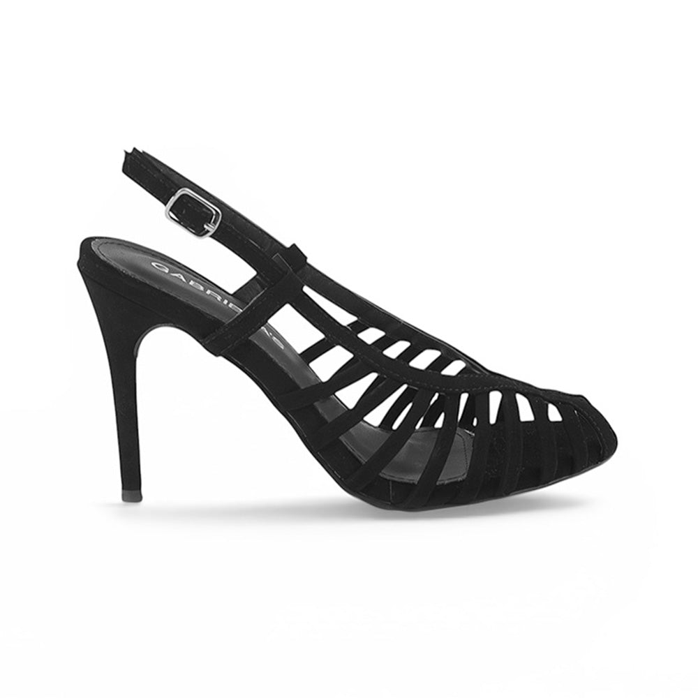 vista lateral de zapatillas negras con tacon para mujer