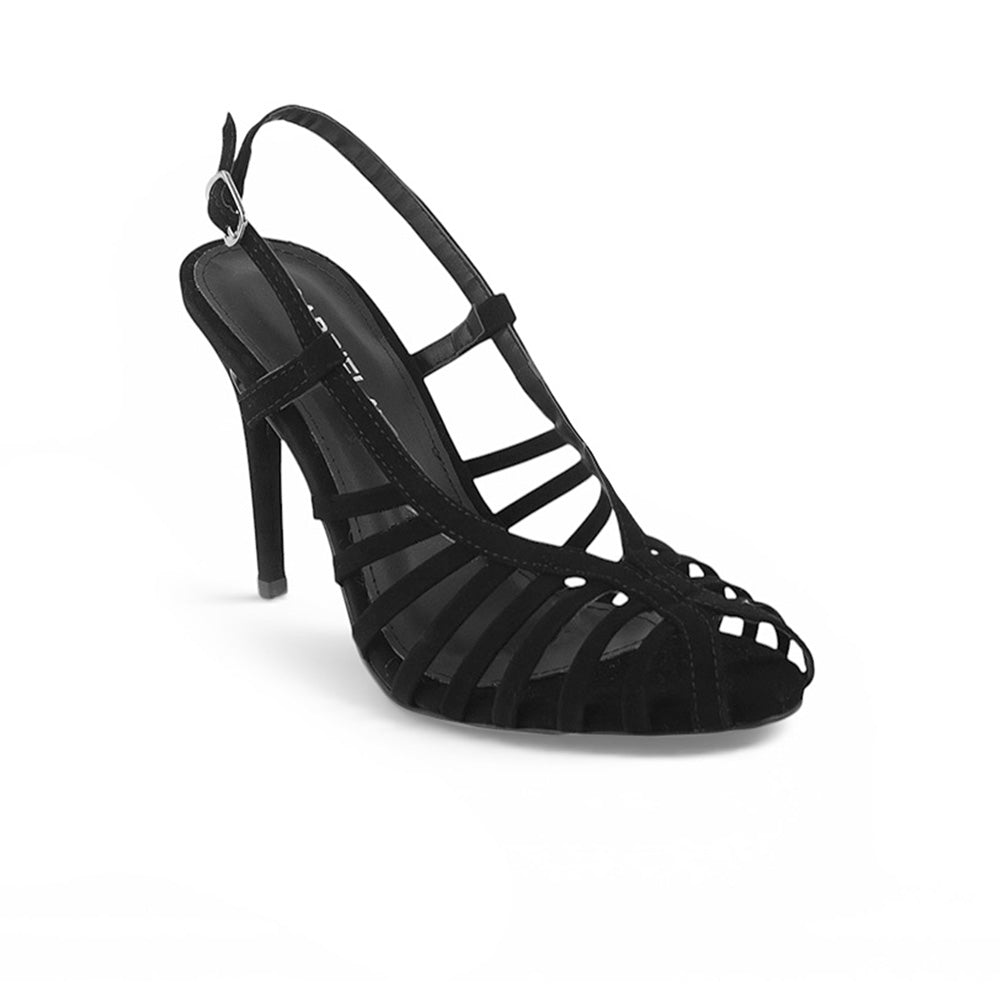 vista diagonal de zapatillas negras de mujer con tiras y tacon delgado