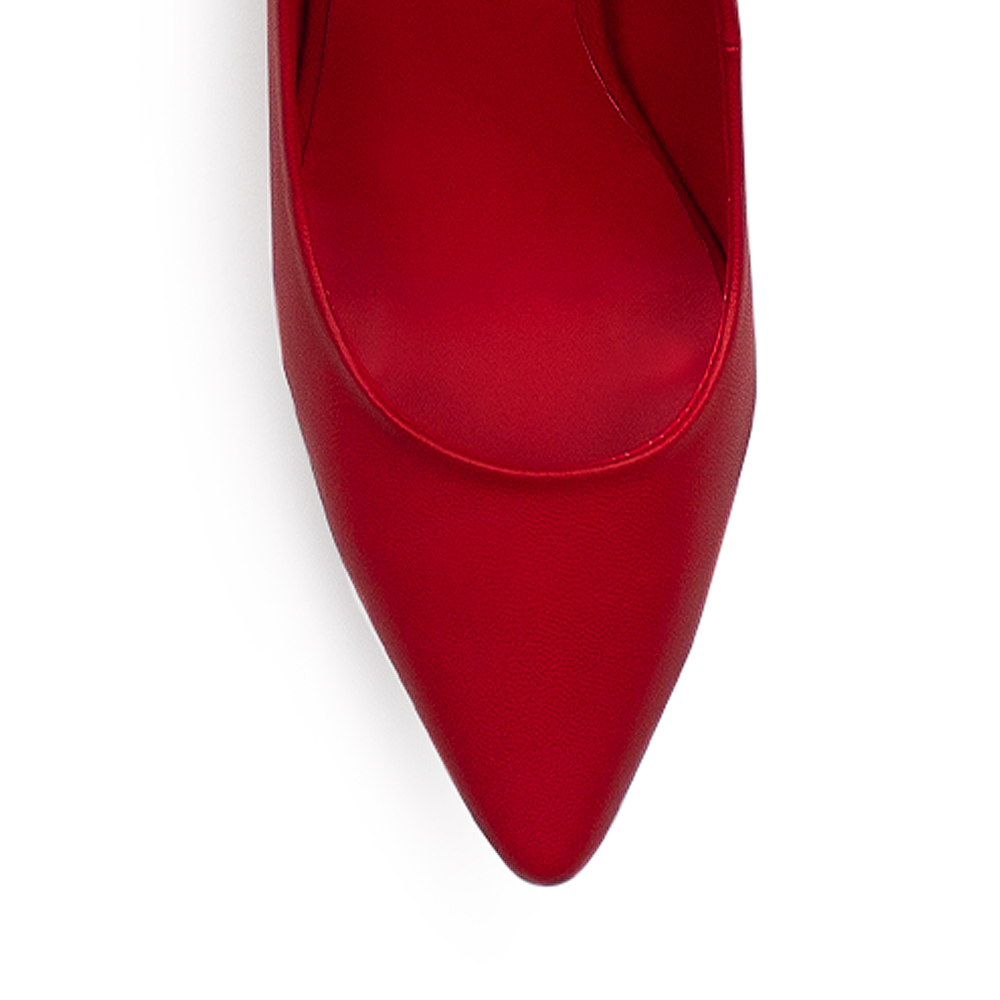 Vista de material cabra sintético en zapatilla roja tipo stiletto para mujer 