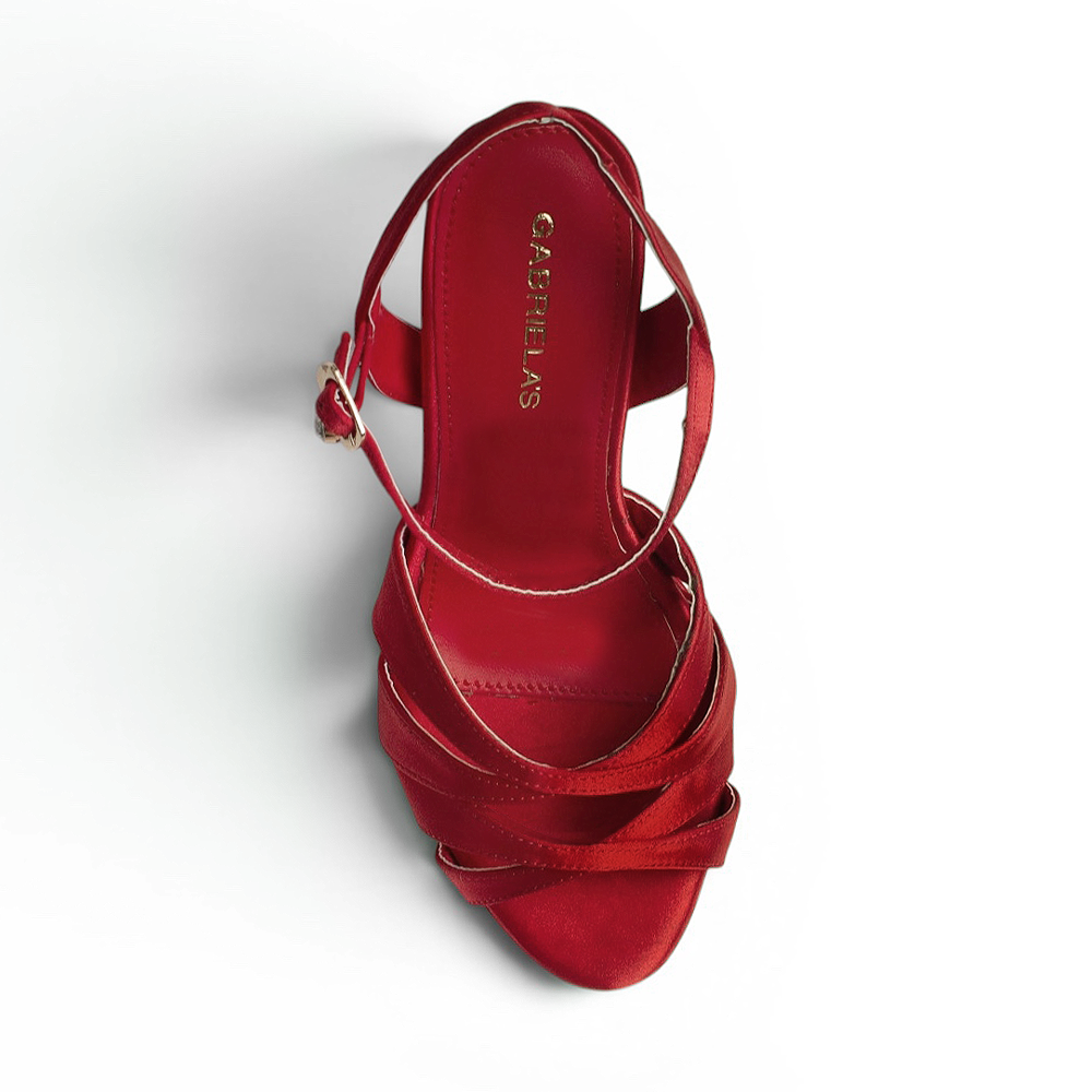 Vista superior de zapatilla roja con tacón medio y tiras para mujer