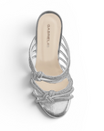 Vista superior de zapatilla plata destalonada con tacon para mujer 
