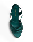 Vista superios de zapatilla verde con tacon medio y tiras para mujer
